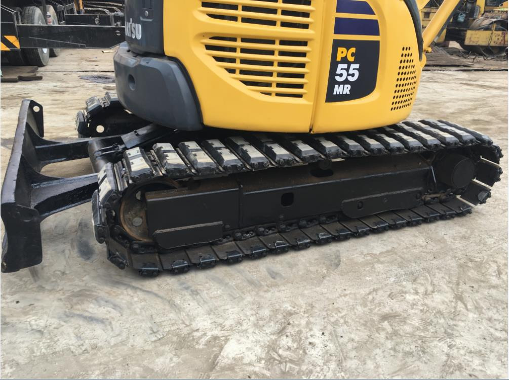 Komatsu Mini Excavator PC55MR, PC35MR Good Price on Sale - Lánctalpas kotró: 4 kép. Komatsu Mini Excavator PC55MR, PC35MR Good Price on Sale - Lánctalpas kotró: 4 kép.