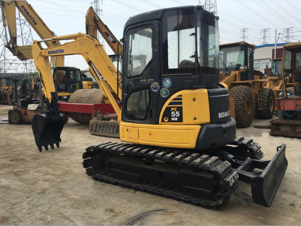 Komatsu Mini Excavator PC55MR, PC35MR Good Price on Sale - Lánctalpas kotró: 2 kép. Komatsu Mini Excavator PC55MR, PC35MR Good Price on Sale - Lánctalpas kotró: 2 kép.