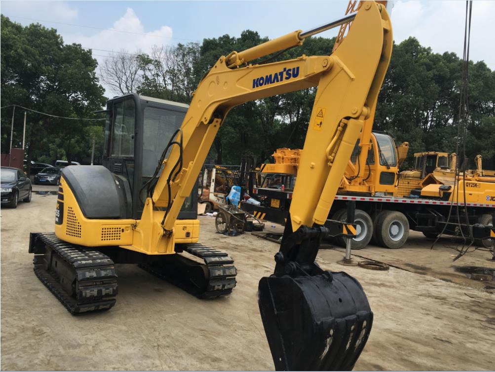 Komatsu Mini Excavator PC55MR, PC35MR Good Price on Sale - Lánctalpas kotró: 5 kép. Komatsu Mini Excavator PC55MR, PC35MR Good Price on Sale - Lánctalpas kotró: 5 kép.