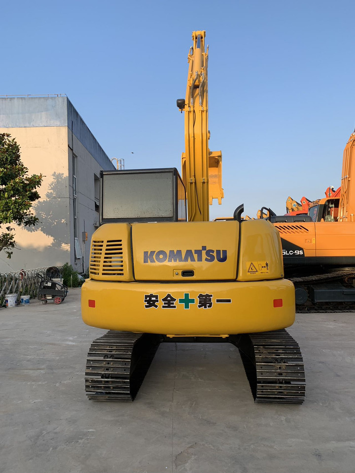 Komatsu Mini Excavator PC70 Japan Origin Good Price - Lánctalpas kotró: 5 kép. Komatsu Mini Excavator PC70 Japan Origin Good Price - Lánctalpas kotró: 5 kép.