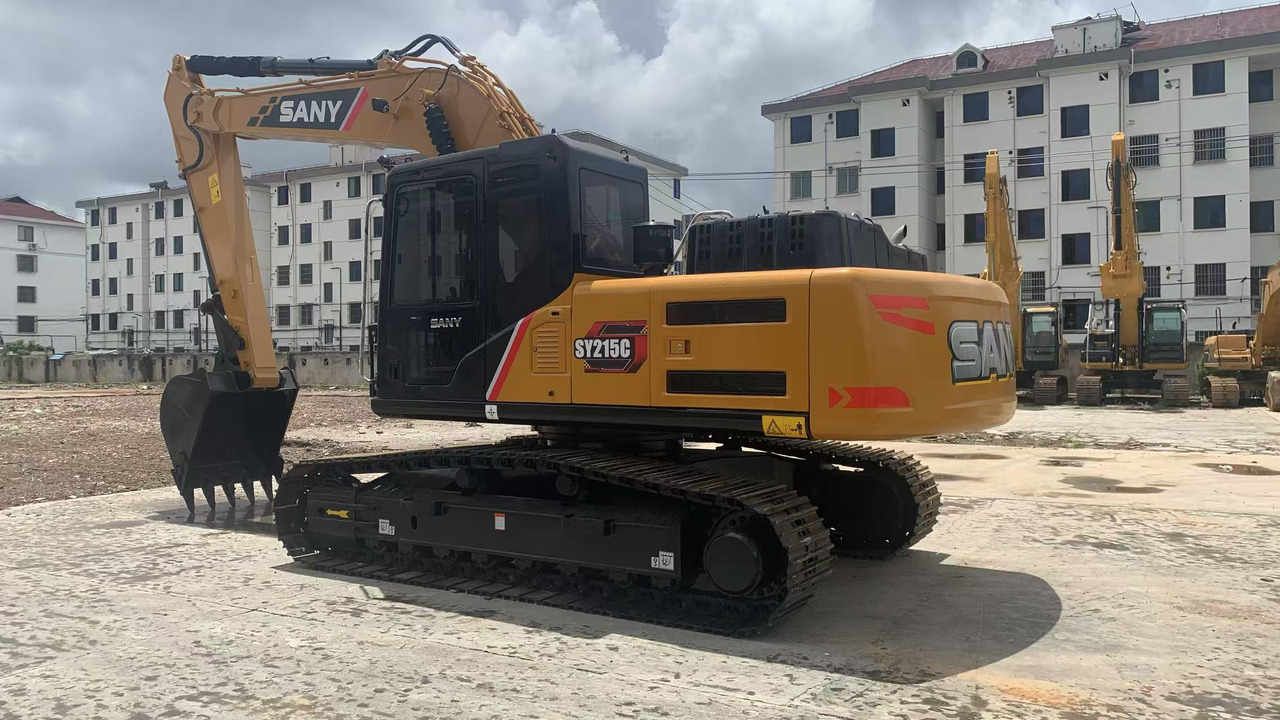 Sany Hydraulic Excavator SY215, SY235 Secondhand Construction Machine - Lánctalpas kotró: 4 kép. Sany Hydraulic Excavator SY215, SY235 Secondhand Construction Machine - Lánctalpas kotró: 4 kép.