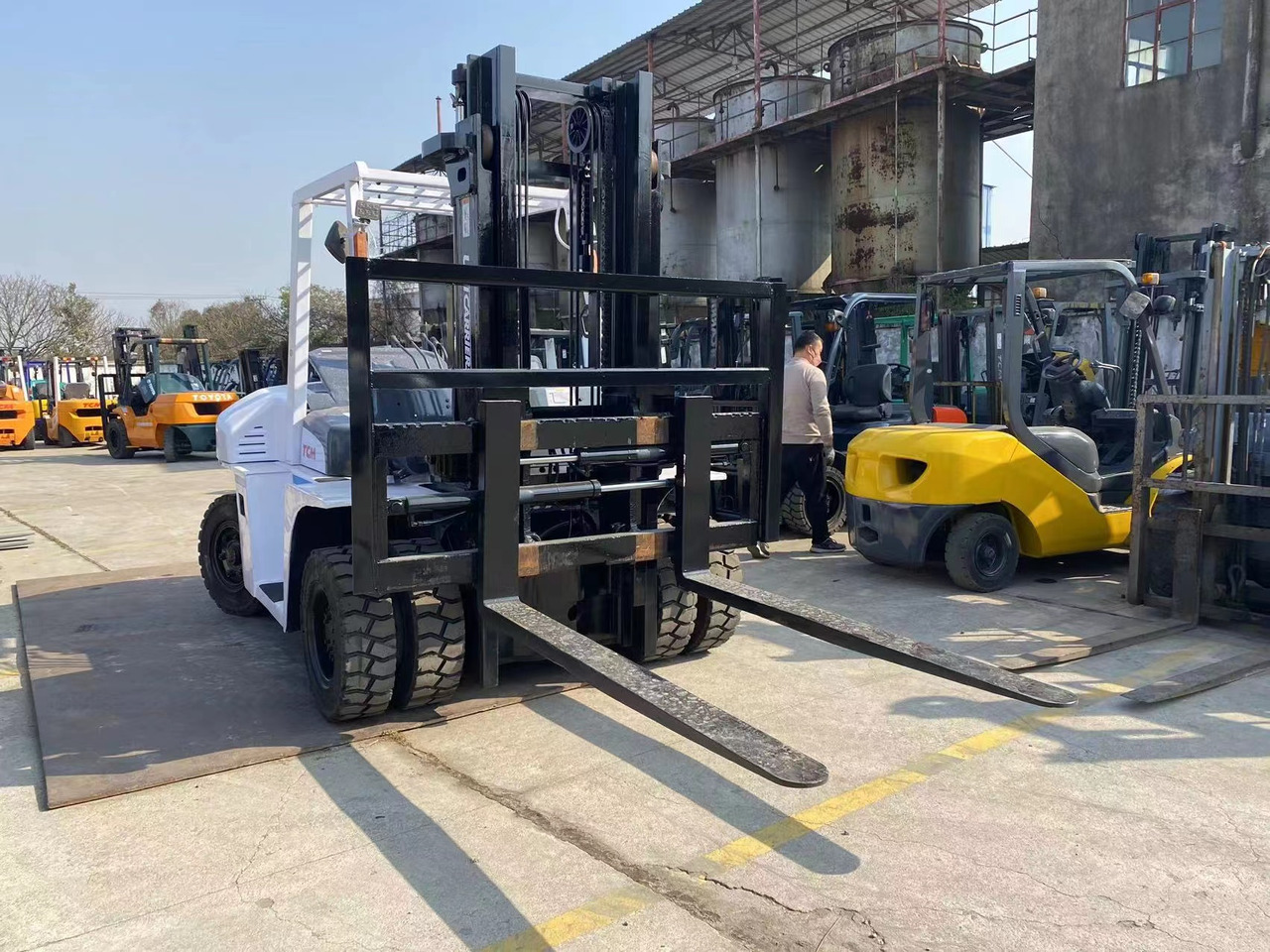 TCM 7 ton Diesel Forklift Used Condition FD70 Forklift Truck - Dízel targonca: 4 kép. TCM 7 ton Diesel Forklift Used Condition FD70 Forklift Truck - Dízel targonca: 4 kép.