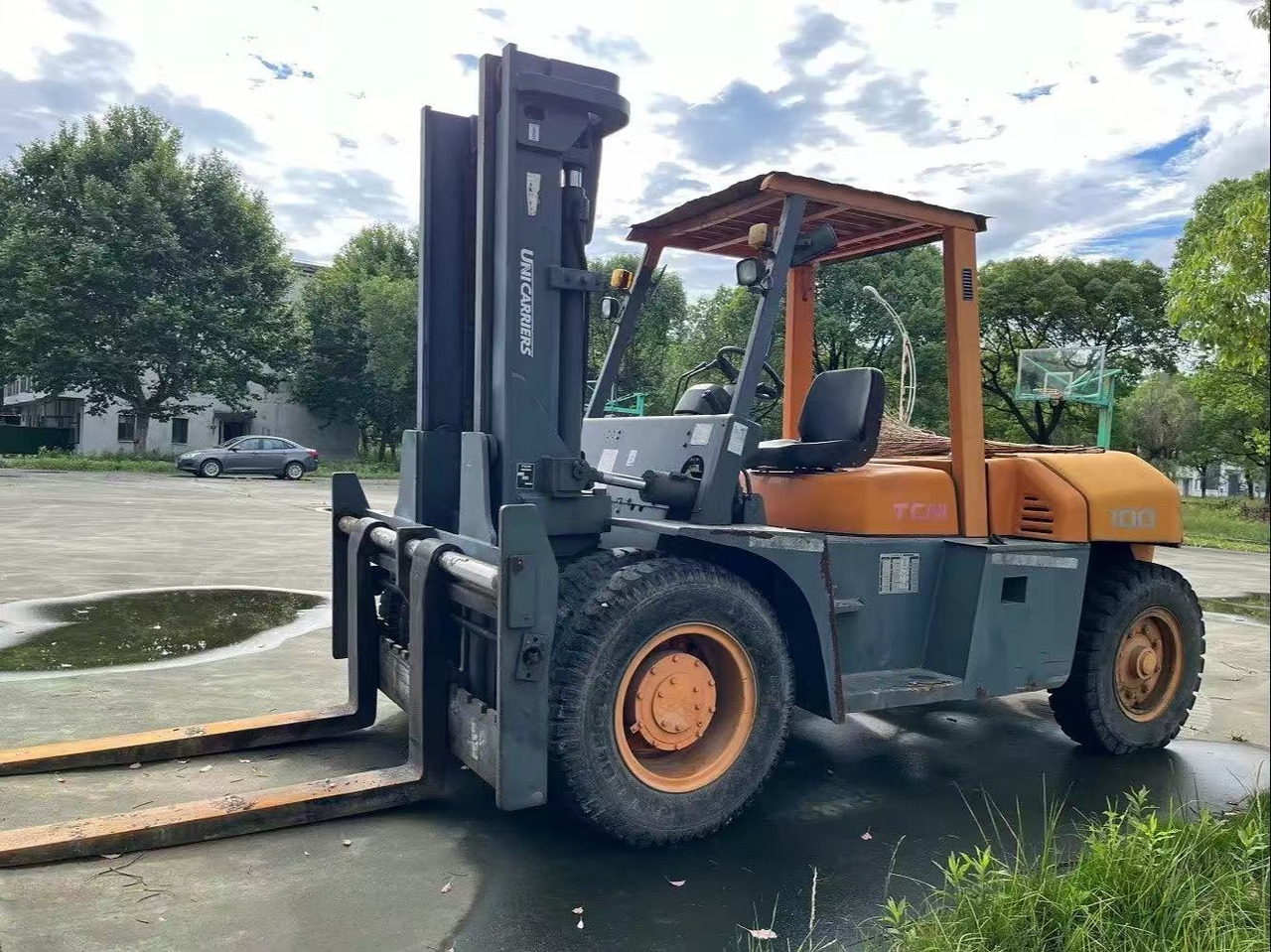 TCM FD100 Forklift Original Color 10 ton Forklift Truck - Dízel targonca: 3 kép. TCM FD100 Forklift Original Color 10 ton Forklift Truck - Dízel targonca: 3 kép.