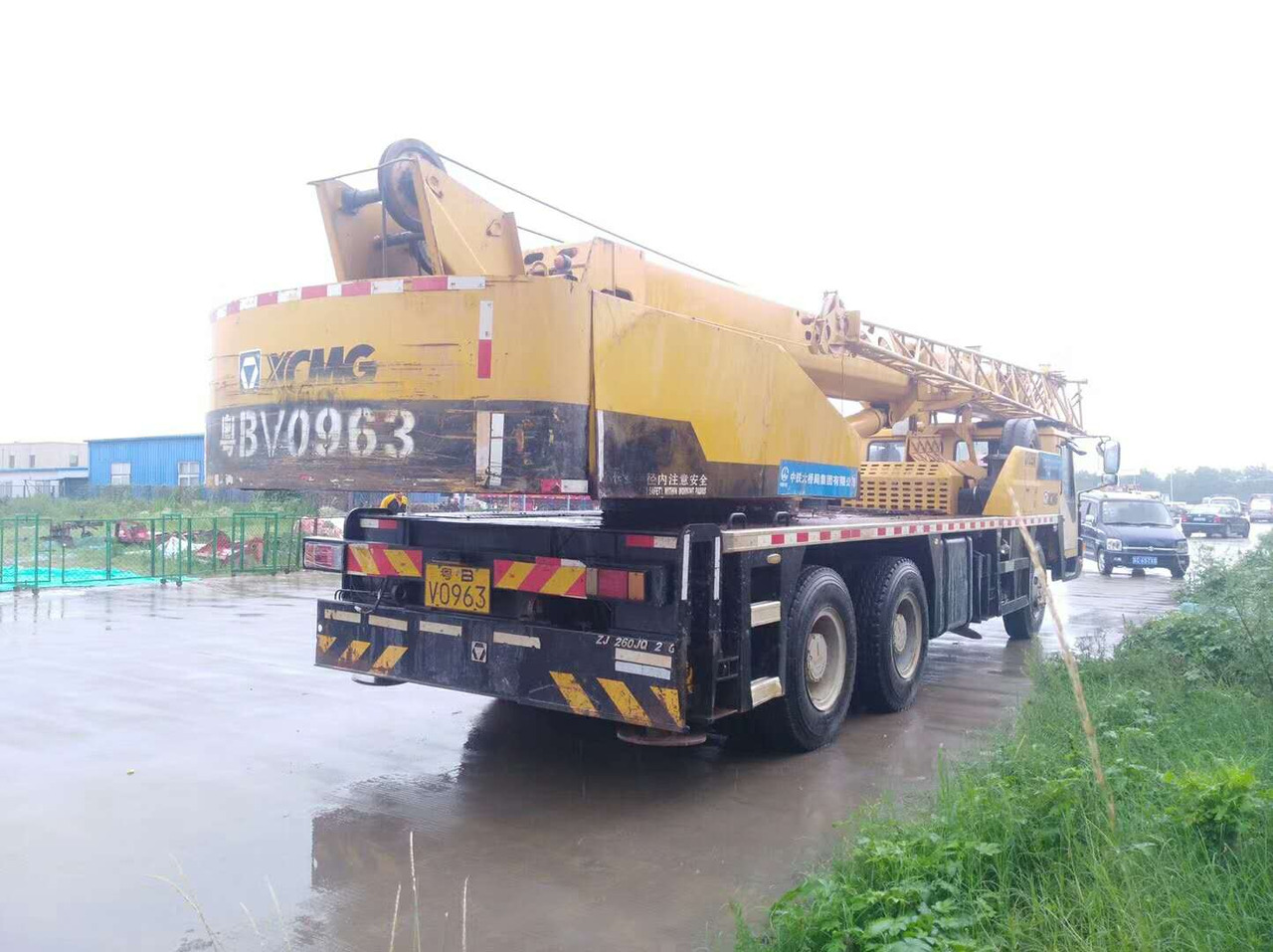 XCMG 25 ton Truck Crane QY25K Used Condition On Sale - Autódaru: 4 kép. XCMG 25 ton Truck Crane QY25K Used Condition On Sale - Autódaru: 4 kép.