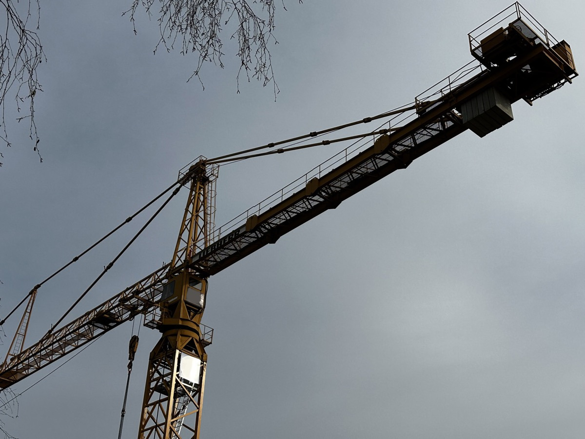 Liebherr LIEBHERR 355 HC-S 20 - Toronydaru: 2 kép. Liebherr LIEBHERR 355 HC-S 20 - Toronydaru: 2 kép.