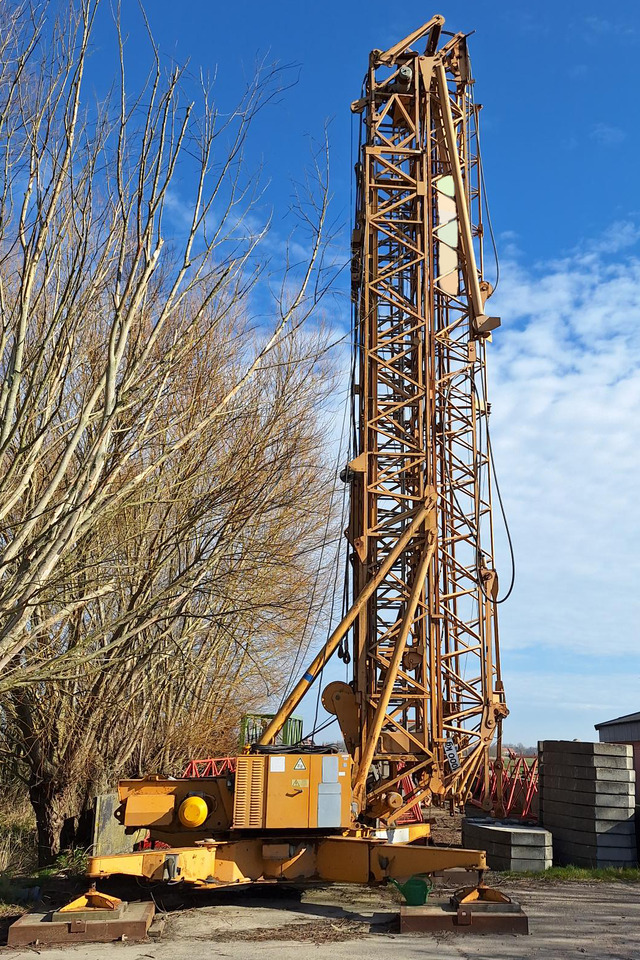 POTAIN GTMR 336A LVF - Önszerelő toronydaru: 1 kép. POTAIN GTMR 336A LVF - Önszerelő toronydaru: 1 kép.