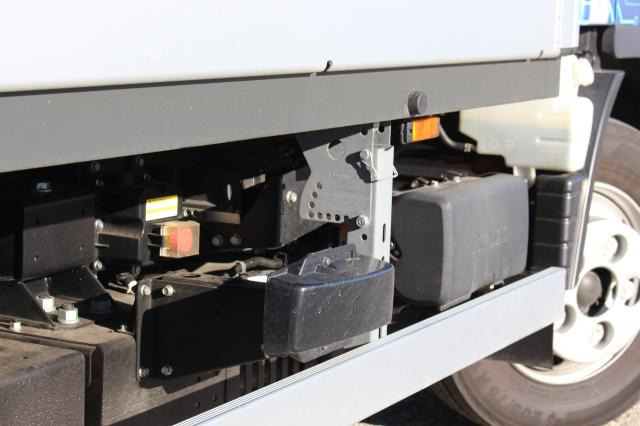FUSO Canter 4C15E M - BATT. - Platós kisteherautó: 5 kép. FUSO Canter 4C15E M - BATT. - Platós kisteherautó: 5 kép.