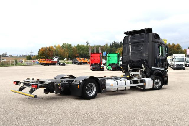 Mercedes-Benz Actros 1842 L nR - Cserefelépítményes teherautó: 3 kép. Mercedes-Benz Actros 1842 L nR - Cserefelépítményes teherautó: 3 kép.