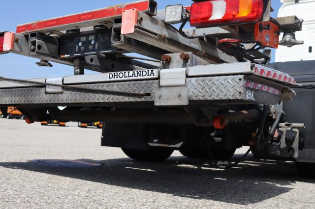 Mercedes-Benz Actros 2545 LL - Cserefelépítményes teherautó: 4 kép. Mercedes-Benz Actros 2545 LL - Cserefelépítményes teherautó: 4 kép.