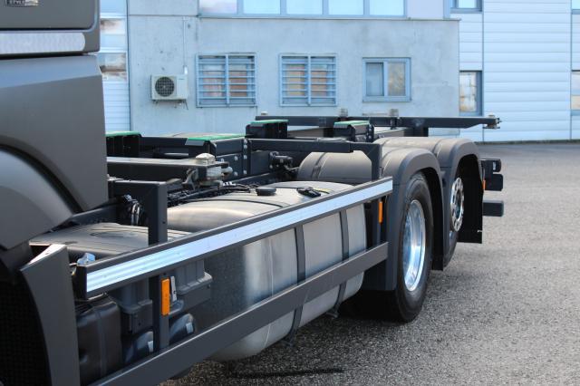 Mercedes-Benz Actros 2552LL ENA - Cserefelépítményes teherautó: 3 kép. Mercedes-Benz Actros 2552LL ENA - Cserefelépítményes teherautó: 3 kép.