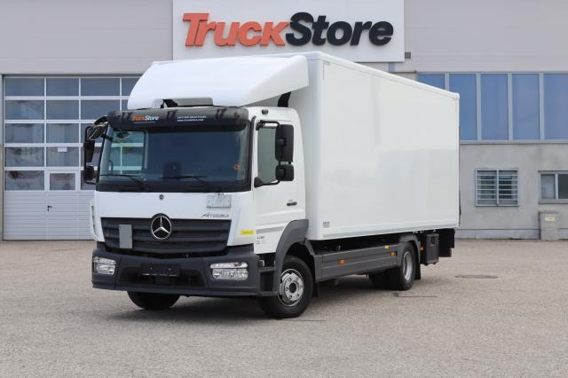 Mercedes-Benz Atego 1218 L nR - Dobozos felépítményű teherautó: 1 kép. Mercedes-Benz Atego 1218 L nR - Dobozos felépítményű teherautó: 1 kép.