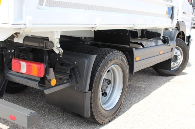 Mercedes-Benz Atego 1324K TOP NUTZLAST - Billenőplatós teherautó: 5 kép. Mercedes-Benz Atego 1324K TOP NUTZLAST - Billenőplatós teherautó: 5 kép.