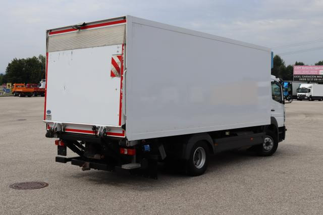Mercedes-Benz Atego 1527 L - Hűtős teherautó: 4 kép. Mercedes-Benz Atego 1527 L - Hűtős teherautó: 4 kép.