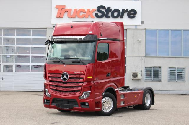 Mercedes-Benz Actros 1853LS DRIVEREXTENT+ - Nyergesvontató: 1 kép. Mercedes-Benz Actros 1853LS DRIVEREXTENT+ - Nyergesvontató: 1 kép.