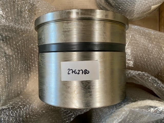 O&K Terex RH120 6030 Bushing 2763780 1468726 485-4950 - Alkatrész: 2 kép. O&K Terex RH120 6030 Bushing 2763780 1468726 485-4950 - Alkatrész: 2 kép.