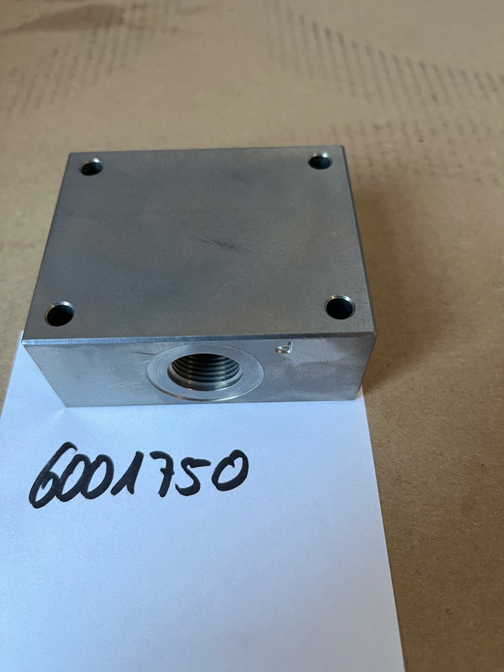 O&K Terex RH120 RH170 RH200 RH340 Valve 6001427 1467499 534-9304 Plate 6001750 4027321 535-2092 - Alkatrész - Kotrógép: 4 kép. O&K Terex RH120 RH170 RH200 RH340 Valve 6001427 1467499 534-9304 Plate 6001750 4027321 535-2092 - Alkatrész - Kotrógép: 4 kép.