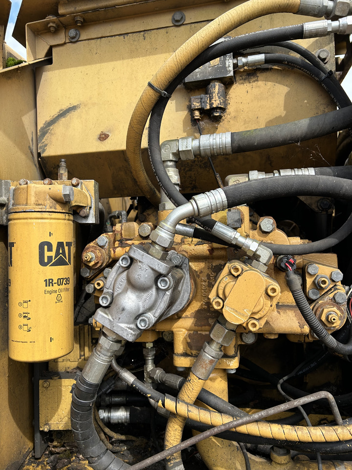 CATERPILLAR - Hidraulikus szivattyú - Kotrógép: 1 kép. CATERPILLAR - Hidraulikus szivattyú - Kotrógép: 1 kép.