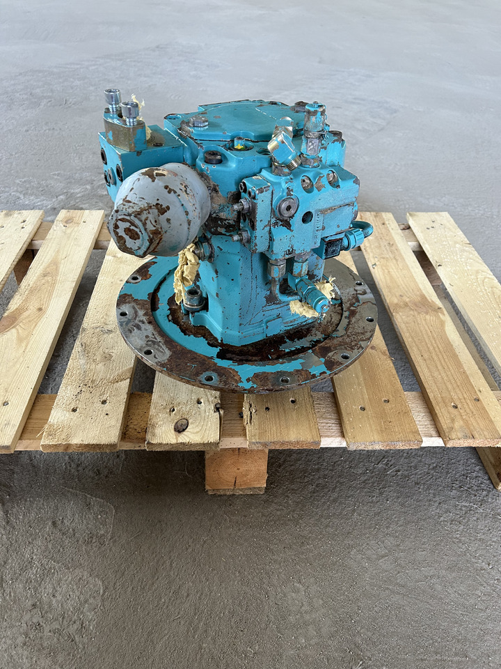 Linde Atlas 1404 - Hidraulikus szivattyú - Kotrógép: 3 kép. Linde Atlas 1404 - Hidraulikus szivattyú - Kotrógép: 3 kép.