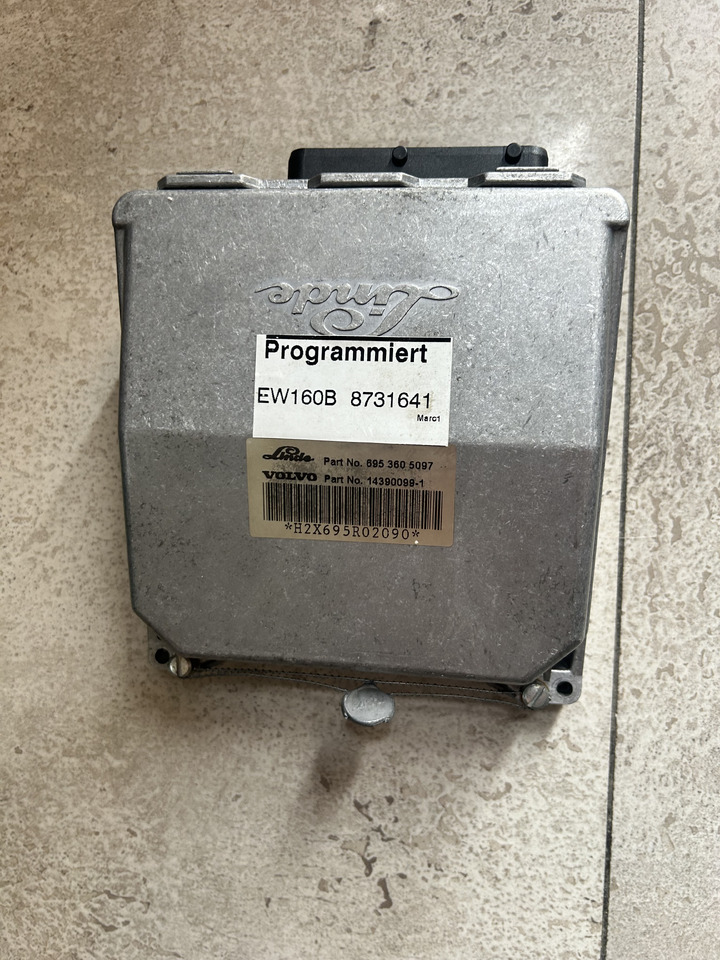 Volvo EW160B  - ECU - Gumikerekes kotró: 4 kép. Volvo EW160B  - ECU - Gumikerekes kotró: 4 kép.