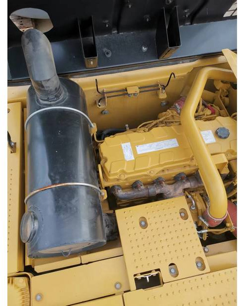 2018 Caterpillar 336D - Lánctalpas kotró: 3 kép. 2018 Caterpillar 336D - Lánctalpas kotró: 3 kép.