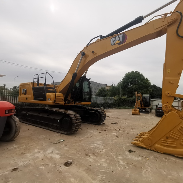 Lánctalpas kotró 2020 Caterpillar 336: 9 kép.