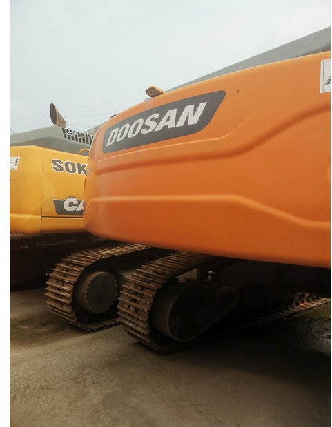 2020 Doosan DX500LC - Lánctalpas kotró: 5 kép. 2020 Doosan DX500LC - Lánctalpas kotró: 5 kép.