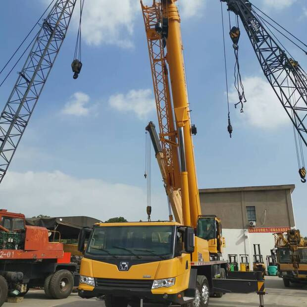 2021 XCMG QY70KC - Autódaru: 3 kép. 2021 XCMG QY70KC - Autódaru: 3 kép.