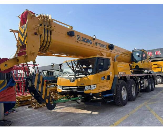 Új Autódaru 2025 XCMG QY100K5C: 9 kép.