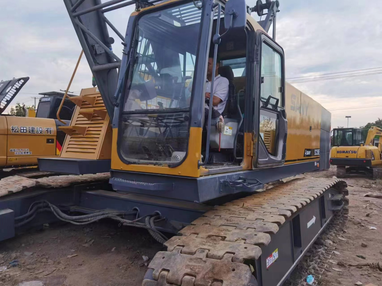 SANY SCC550E - Lánctalpas daru: 5 kép. SANY SCC550E - Lánctalpas daru: 5 kép.