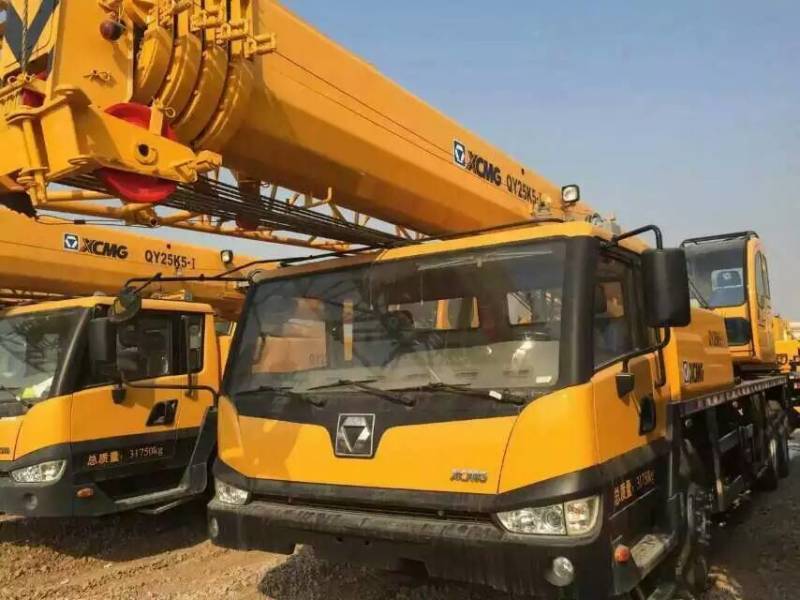 XCMG QY25K5 - Autódaru: 1 kép. XCMG QY25K5 - Autódaru: 1 kép.
