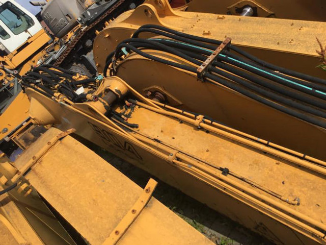 Liebherr Gooseneck Boom - Adapterek: 2 kép. Liebherr Gooseneck Boom - Adapterek: 2 kép.