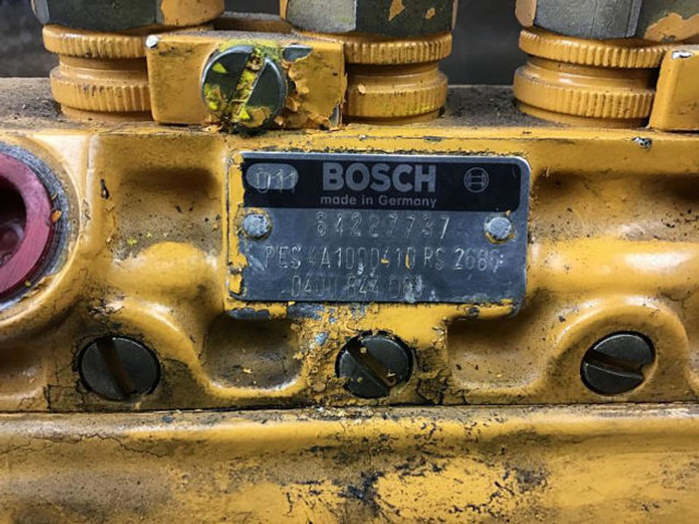 Bosch Fuel Injection Pump D904 - Üzemanyag szivattyú: 5 kép. Bosch Fuel Injection Pump D904 - Üzemanyag szivattyú: 5 kép.