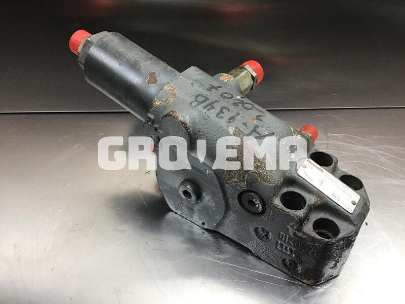 Liebherr A934B Li / A944B Li / R934B / R942 - Hidraulika: 1 kép. Liebherr A934B Li / A944B Li / R934B / R942 - Hidraulika: 1 kép.