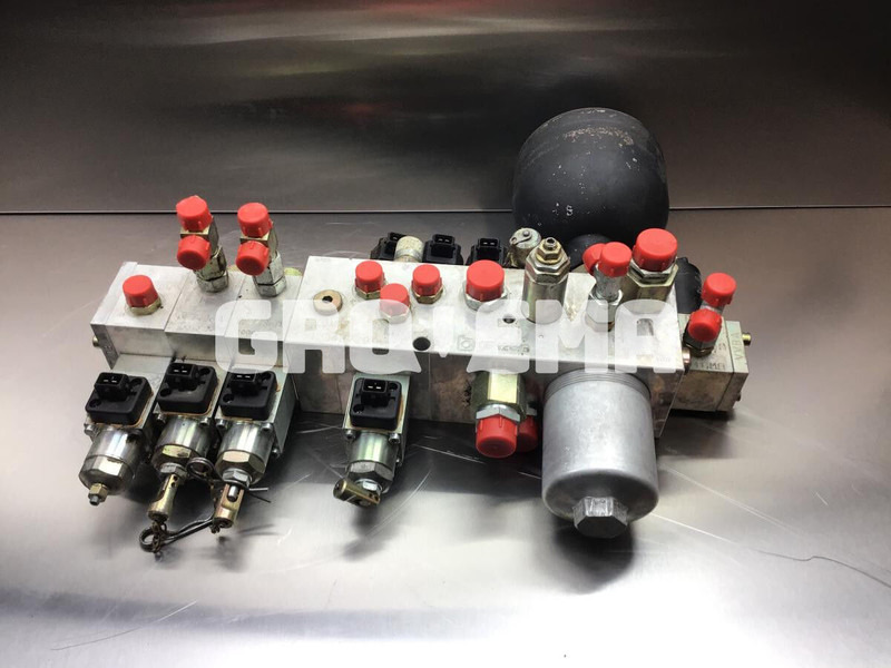 Liebherr A944C Li / A934C Li / R944C Li / R954C / A954C Li / R934C - Hidraulika: 1 kép. Liebherr A944C Li / A934C Li / R944C Li / R954C / A954C Li / R934C - Hidraulika: 1 kép.