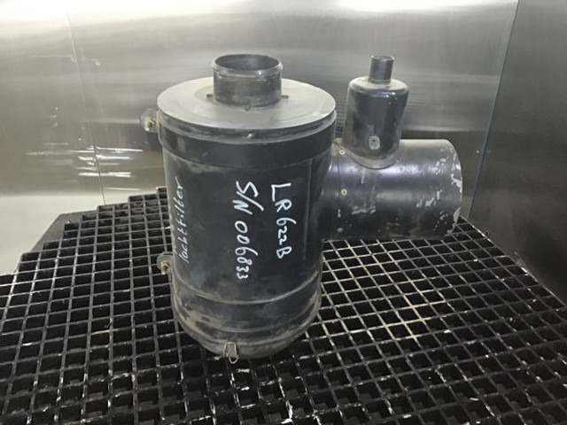 Liebherr Air Filter - Légbeszívó rendszer: 1 kép. Liebherr Air Filter - Légbeszívó rendszer: 1 kép.