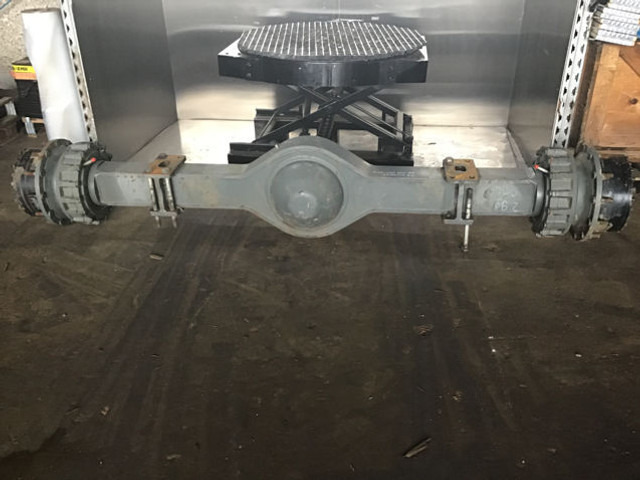 Liebherr Axle - Tengely és alkatrészek: 1 kép. Liebherr Axle - Tengely és alkatrészek: 1 kép.