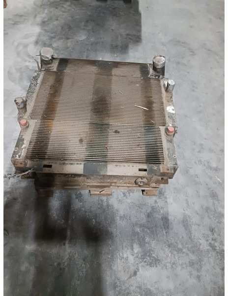 Liebherr Combined - Radiátor: 1 kép. Liebherr Combined - Radiátor: 1 kép.