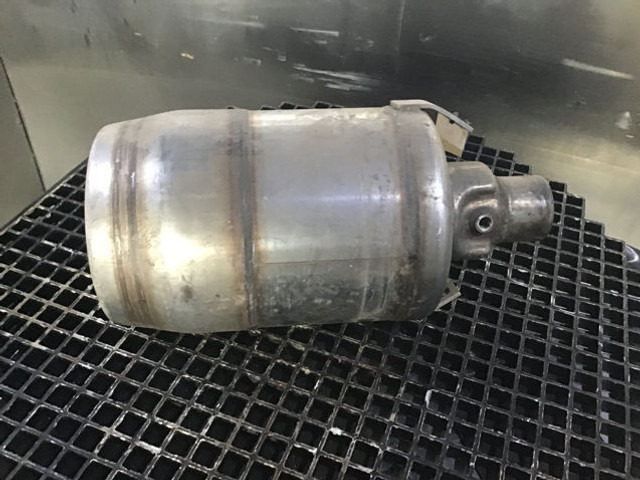 Liebherr Converter - Kipufogórendszer: 1 kép. Liebherr Converter - Kipufogórendszer: 1 kép.