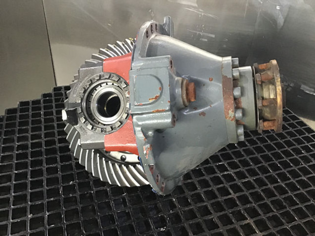 Liebherr Differential - Differenciálmű: 1 kép. Liebherr Differential - Differenciálmű: 1 kép.