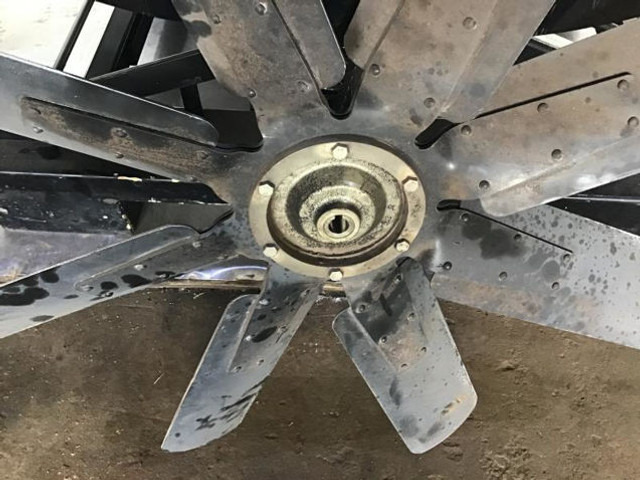 Liebherr Fan Blade - Ventilátor: 2 kép. Liebherr Fan Blade - Ventilátor: 2 kép.