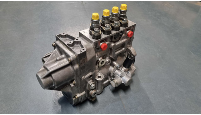 Liebherr Injection Pump - Üzemanyag szivattyú: 3 kép. Liebherr Injection Pump - Üzemanyag szivattyú: 3 kép.