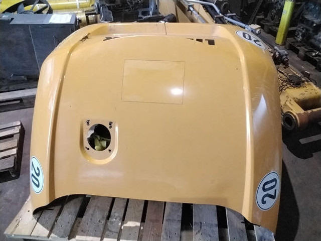 Liebherr L506 / L508 - Motorháztető: 1 kép. Liebherr L506 / L508 - Motorháztető: 1 kép.