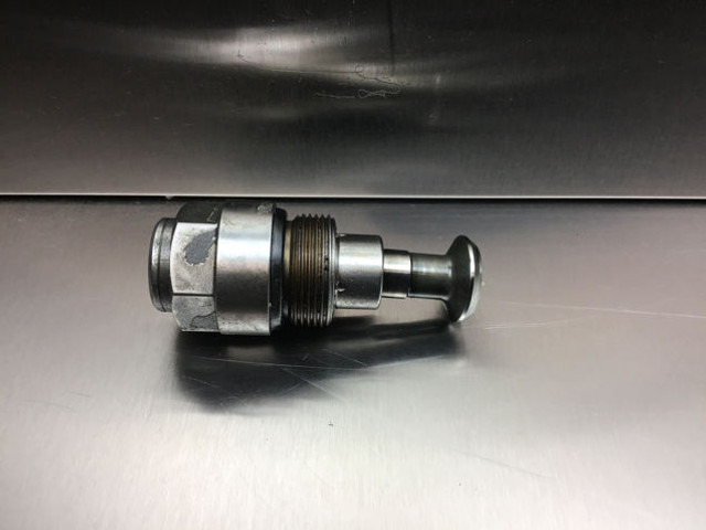 Liebherr Non-Return Valve - Motor és alkatrészek: 1 kép. Liebherr Non-Return Valve - Motor és alkatrészek: 1 kép.