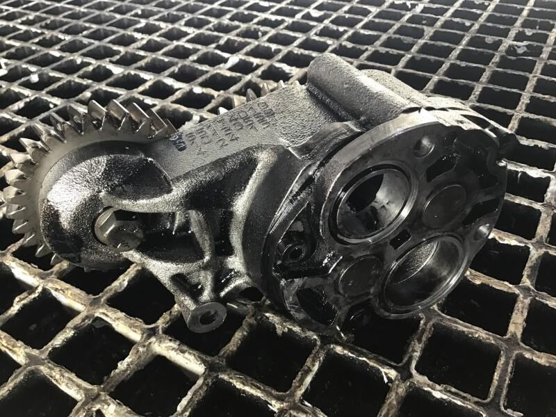 Liebherr Oil Pump - Olajszivattyú: 3 kép. Liebherr Oil Pump - Olajszivattyú: 3 kép.