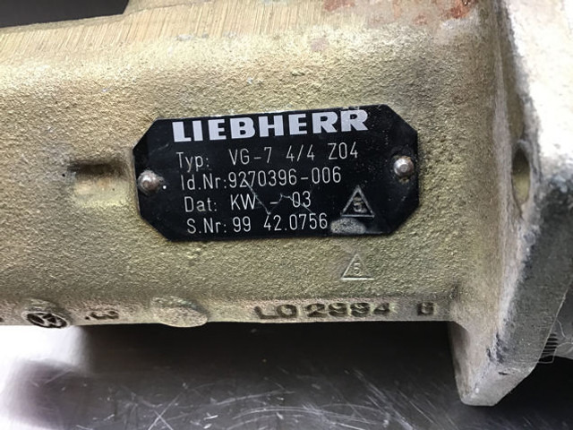 Liebherr Pilot control Unit - Sebességváltó kar: 3 kép. Liebherr Pilot control Unit - Sebességváltó kar: 3 kép.