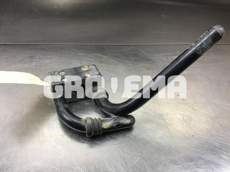 Liebherr R900 Li / R914B / R912 Li - Fülke és belső tér: 2 kép. Liebherr R900 Li / R914B / R912 Li - Fülke és belső tér: 2 kép.