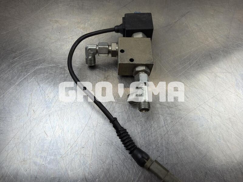 Liebherr R900 Li / R914B / R912 Li / R904 / A904C Li / A904 Li - Hidraulika: 3 kép. Liebherr R900 Li / R914B / R912 Li / R904 / A904C Li / A904 Li - Hidraulika: 3 kép.