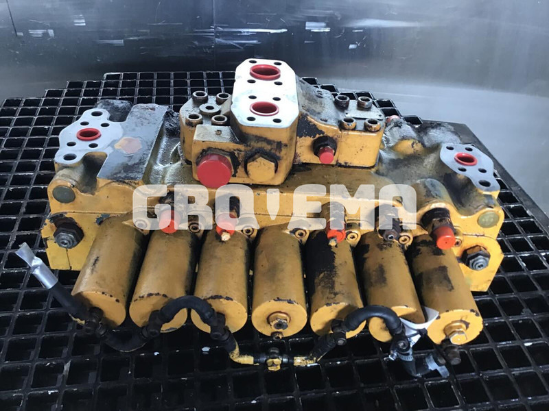 Liebherr R902 Li / R912HDSL / R912 LC / R912 Li - Hidraulika: 1 kép. Liebherr R902 Li / R912HDSL / R912 LC / R912 Li - Hidraulika: 1 kép.