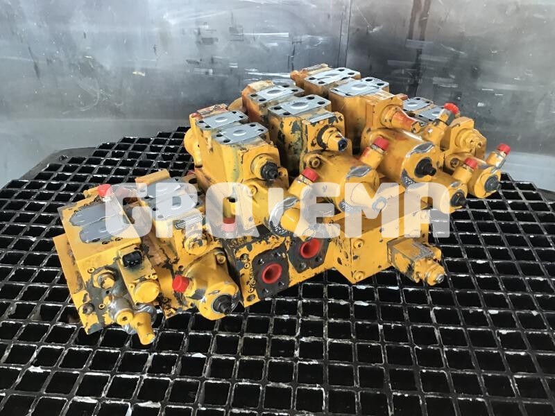 Liebherr R914 EW, R914HDS ,R914HDSL - Hidraulika: 2 kép. Liebherr R914 EW, R914HDS ,R914HDSL - Hidraulika: 2 kép.
