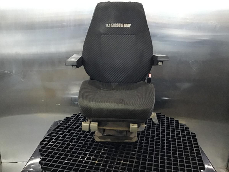 Liebherr R914B / A914C li / A934C Li / A924C Li / A916 / A924B Li / A924 li / A914 Li / A934B Li / A914B Li / R914 / R944C Li / R924 B / - Ülés: 2 kép. Liebherr R914B / A914C li / A934C Li / A924C Li / A916 / A924B Li / A924 li / A914 Li / A934B Li / A914B Li / R914 / R944C Li / R924 B / - Ülés: 2 kép.